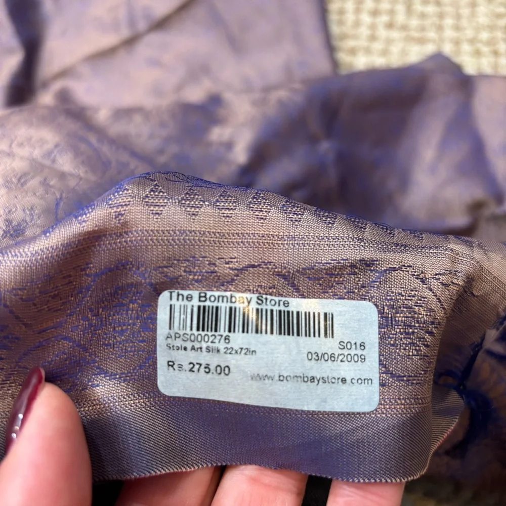 Brand New Bombay Store Artistic Silk Stole Gold‎ and Purple